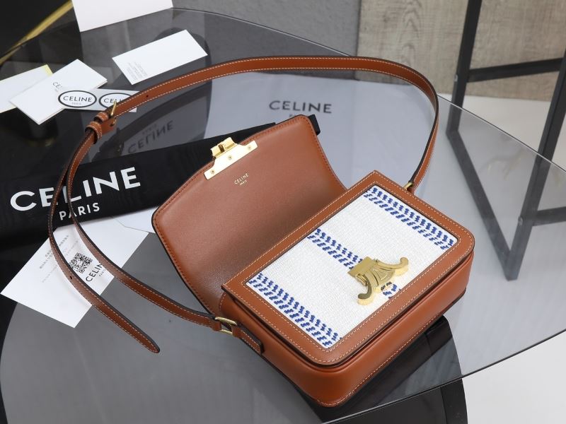 Ce1i*e triomphe bags
